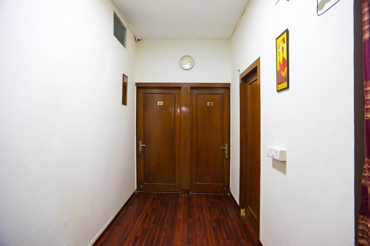 Oyo 62702 Golden Home Stay Nové Dillí Exteriér fotografie